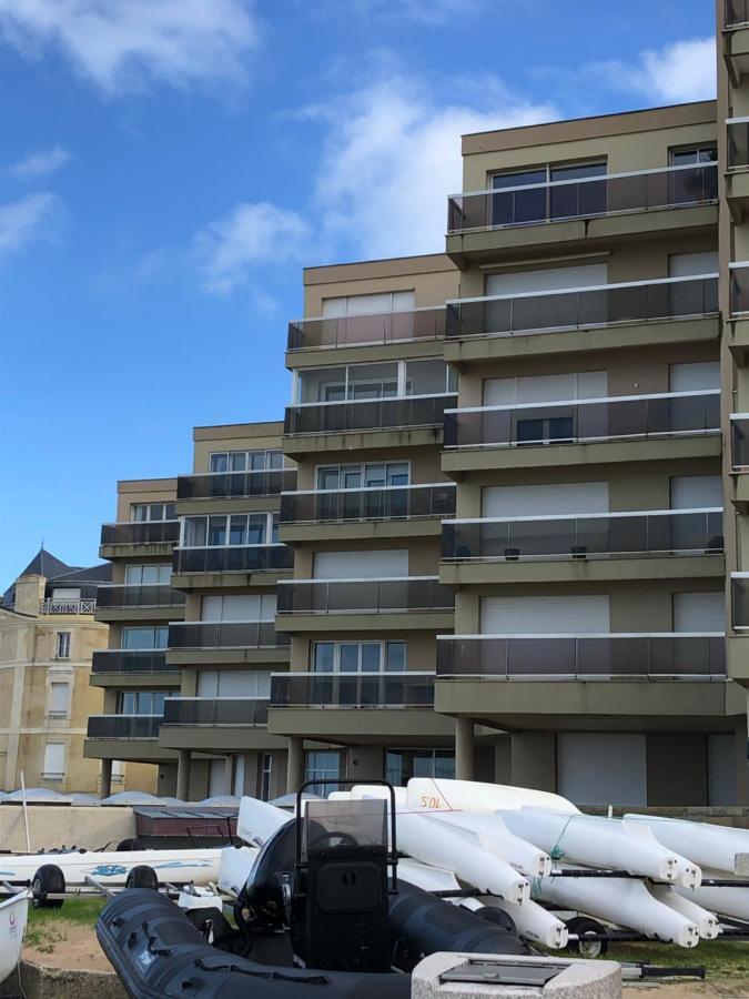 Appartement Le Cézembre 5 *
